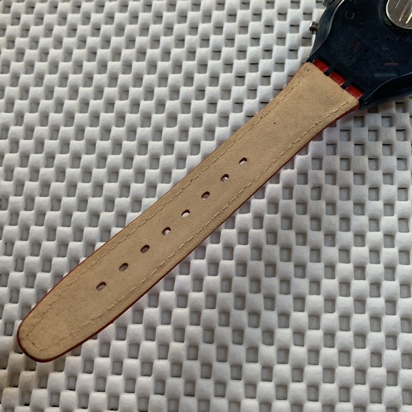 Swatch Watch - SCM108 - SWEET DELIGHT - Picture 8 of 9